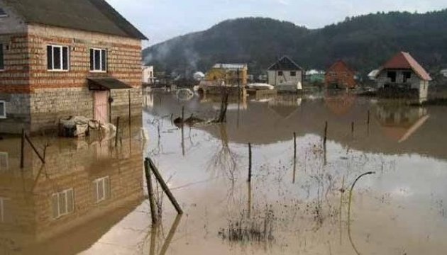 У Молдові повністю зупинили залізничне сполучення через зливи