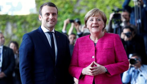Меркель і Макрон домовилися разом зміцнювати Євросоюз