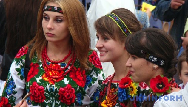 У Луцьку презентують етноодяг за мотивами колекцій матері й сестри Лесі Українки