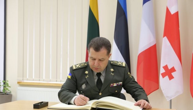 New law on reintegration of Donbas must ensure effective fulfillment of Armed Forces’ tasks – Poltorak