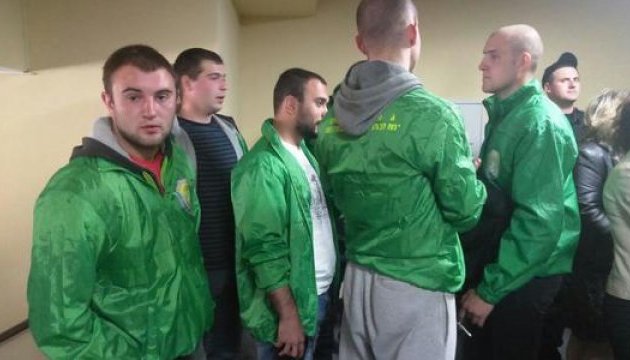 У Київраді активісти побилися з правоохоронцями