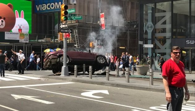 У Ньо-Йорку автомобіль врізався у перехожих