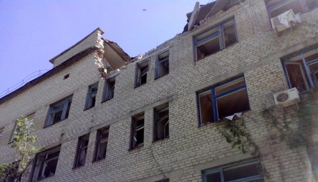 Бойовики на світанку обстріляли житлові квартали Красногорівки - штаб