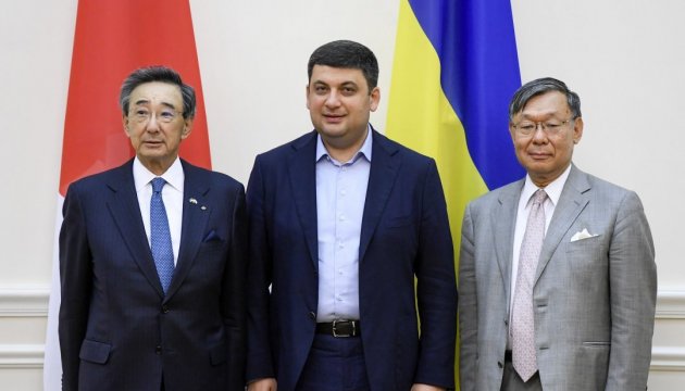 Groysman invita  a los empresarios japoneses a fomentar nuevas instalaciones de producción en Ucrania