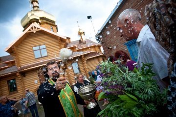 Українці Угорщини запрошують на Зелені свята