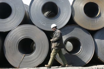 Le Canada interdit les importations d’aluminium et d’acier de la Russie