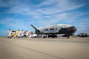 SpaceX запустить орбітальний лайнер для американської армії
