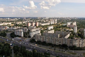 Перейменування проспекту Ватутіна: через відпустку судді засідання не було