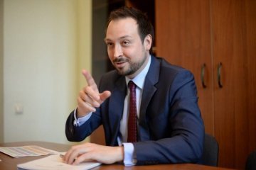 Заместитель Петренко объяснил отставку “принципиальными разногласиями с министром”