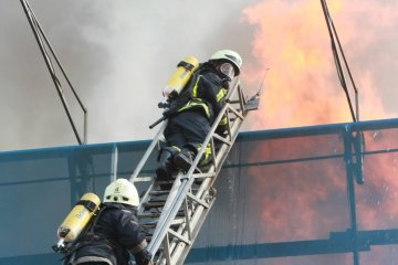 Через пожежу на Хрещатику евакуюють Печерський суд
