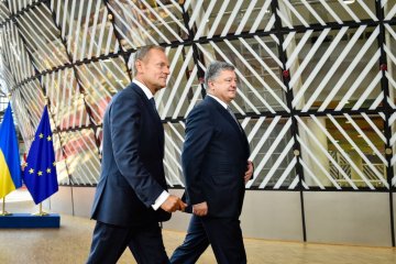 Порошенко анонсував телефонну розмову лідерів країн “нормандського формату”