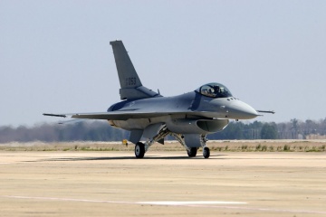Fuerza Aérea: El tema del F-16 debe mantenerse en la agenda