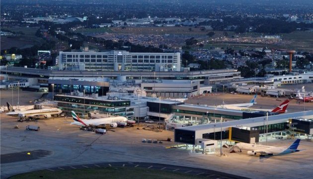 Аеропорт Мельбурна відновив роботу після загрози теракту