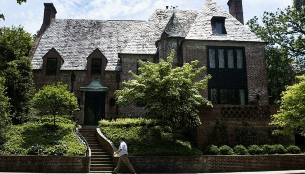 Обама купив у Вашингтоні будинок за $8 мільйонів