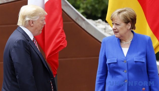 Білий дім поки не називає точної дати зустрічі Трампа з Меркель