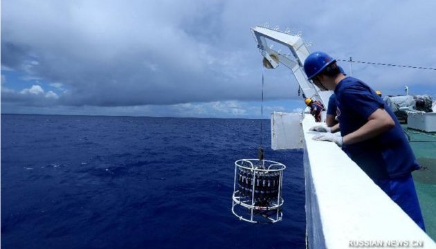 Китайський батискаф здійснить іще п'ять занурень у Тихому океані