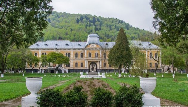 Палац на Львівщині стане туристичним навчальним закладом