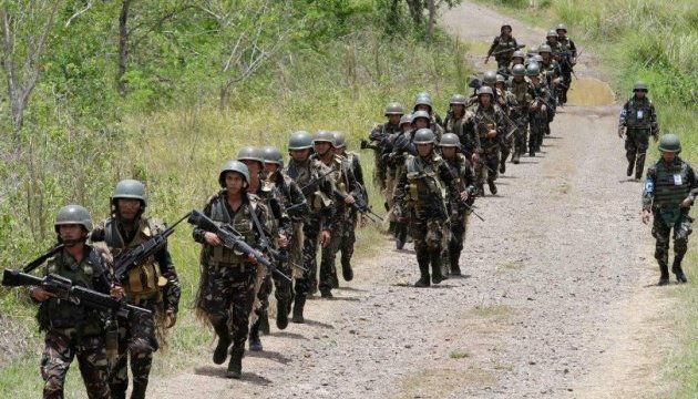 На Філіппінах 13 морпіхів загинули у битві за Мараві
