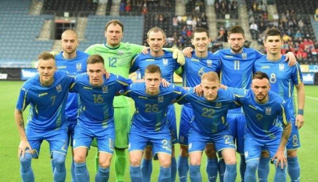 Збірна України з футболу прилетіла до Фінляндії