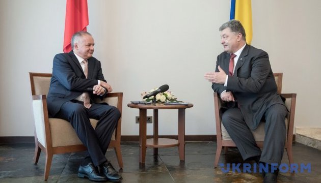 Andrej Kiska, président slovaque, est en visite officielle en Ukraine