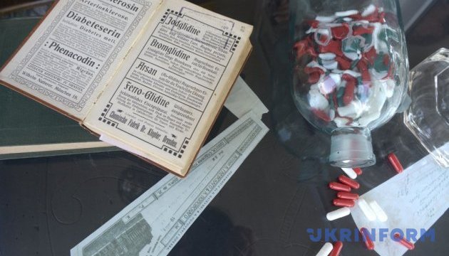 Безкоштовний музей-аптека на Вінниччині показує ексклюзиви