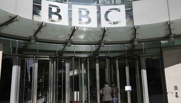 BBC звільнило ведучого через образливий твіт про королівського первістка