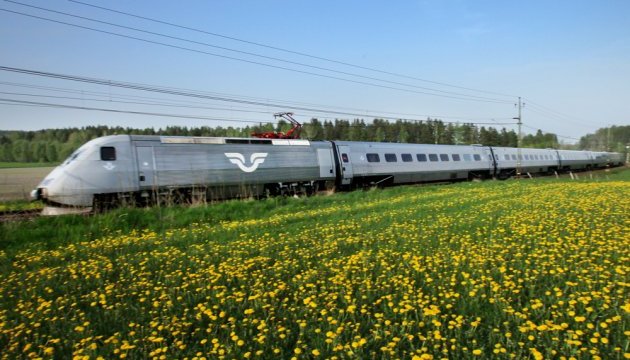 У Швеції запровадять чіпи замість залізничних квитків