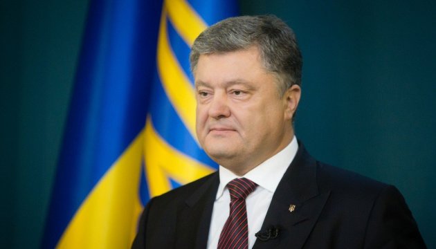 Poroshenko instructs Cabinet to verify work of simplified registration of medicines