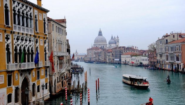 Венеція заборонить будівництво готелів через туристів