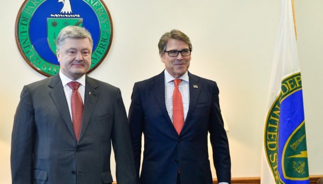 Україна і США мають потенціал для розвитку енергетичної співраці - Порошенко 