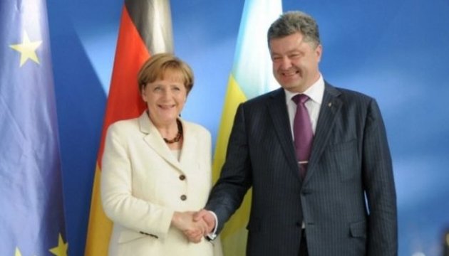 Poroschenko und Merkel treffen sich in Brüssel