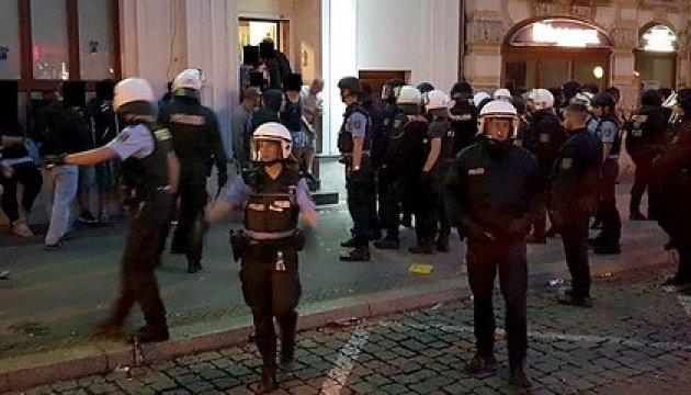 У Магдебурзі сталися сутички між хуліганами та поліцією, є поранені