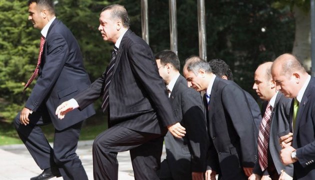 У США 15 охоронцям Ердогана висунули звинувачення у побитті демонстрантів