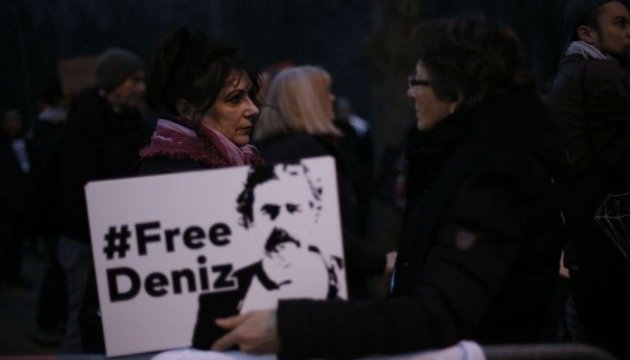 Шульц закликав Ердогана відпустити ув'язнених журналістів