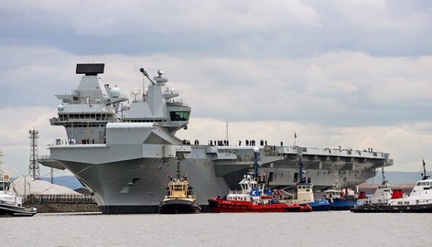 Британія випробовує найбільший корабель Королівського флоту
