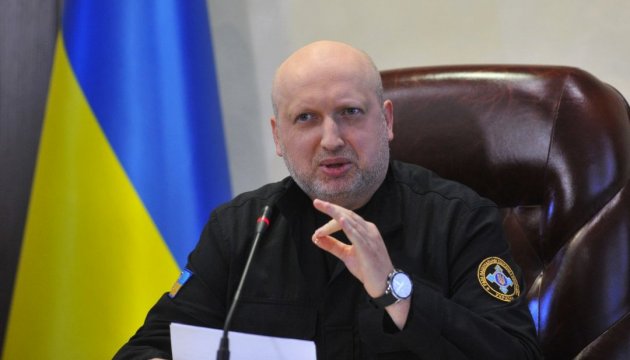 Turchynov discusses with NATO Assistant Secretary General military and technical cooperation