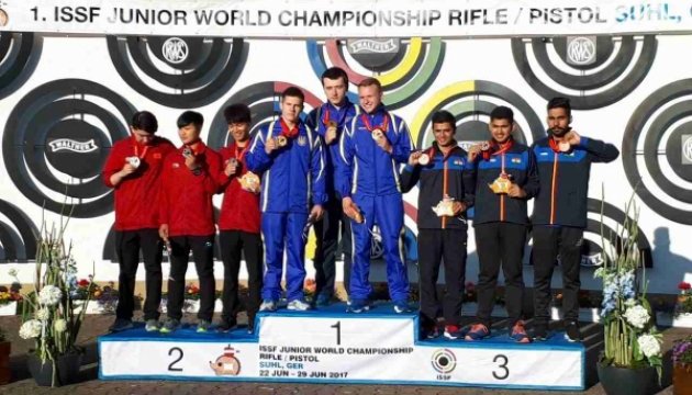 Українські стрільці-юніори здобули шість нагород на чемпіонаті світу в Зулі