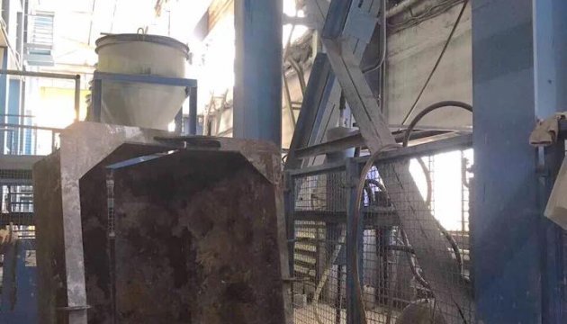 У Києві на заводі ЗБК працівник впав із висоти