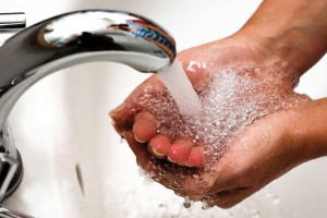 Для повноцінної роботи водоканалів тариф на воду треба підвищити на 50% - експерт