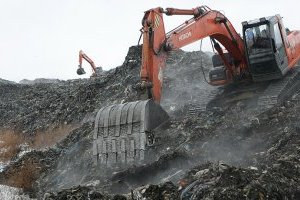 Чому досі мільйони кубометрів українського сміття гниють на сміттєзвалищах?