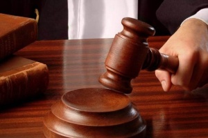 Знущався над цивільними під час евакуації на Київщині: російського військового засудили до 12 років