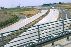 Первый в Украине автобан начнут строить в 2022 году – Шмыгаль