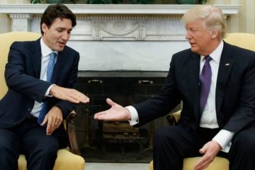 Трюдо і Трамп обговорили видворення російських дипломатів