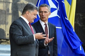 Порошенко і Столтенберг головуватимуть на засіданні Комісії Україна-НАТО