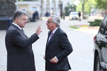 Порошенко обговорив із Юнкером створення Антикорупційного суду