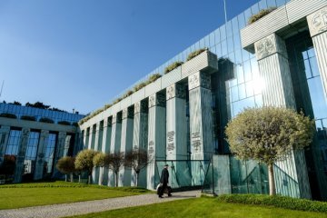 Скандальный закон о Верховном суде Польши: его глава просит Дуду о встрече