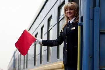 Укрзалізниця збільшила кількість додаткових поїздів до 8 Березня