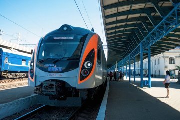 Почав курсувати новий поїзд зі Львова до Перемишля