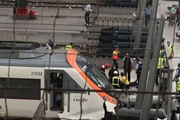 Аварія потяга в Барселоні: кількість постраждалих збільшилася до 54