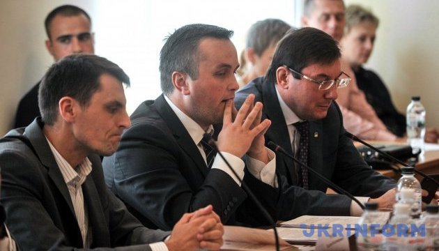 Луценко повернувся на засідання Регламентного комітету